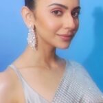 Rakul Preet Singh Instagram – Filmy feels in @manishmalhotra05 toh banti hai ❤️