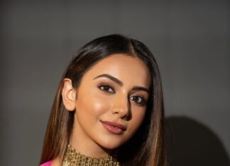 Rakul Preet Singh Instagram - Lights camera action 💕 Outfit @ekayabanaras Necklace @sachdeva.ritika Rings @abhilasha_pret_jewelry Styled by @anshikaav Assisted by @bhatia_tanisha Make up @im__sal Hair @aliyashaik28 Shot by @deepak_das_photography