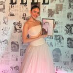 Rakul Preet Singh Instagram - Thankyouuuu @elleindia for #ellemouldbreakeraward 💕 #mouldyourway
