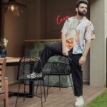 Ram Pothineni Instagram – For #Skanda promotions..

#skandaon28september 

Styled by – @ashwin_ash1 & @hassankhan_3 
Style team – @avinash_kajjam
Outfit – @shivanandnarresh
Pics – @arifminhaz
Footwear – @louboutinworld
Glasses – @burberry
Shot at – #casarapo