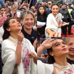 Rani Mukerji Instagram - Rani hoisting the Indian flag at Melbourne 🥰🇮🇳. She looks so beautiful, I love her vibrant smile. The amount of pride I have for my ancestral home is just never ending. Bharat Mata Ki Jai. Vande Mataram. JAI HIND 🇮🇳! I’m proud to be Indian and Muslim! This is not Rani btw, Rani is Hindu. But I am proud to be Muslim and Indian. I stand with India 🇮🇳. But this doesn’t mean I hate Pakistanis or Pakistan. I don’t want war to happen, I don’t want innocent men and women and KIDS to die in a conflict where they don’t want to get hurt. Those terrorists, they aren’t Muslim. They aren’t even human. They are horrible. I’m tired of seeing all over this Bollywood fan base Islamophobic comments or saying “Muslims aren’t loyal to India”. I hate to bring politics into this but let me say this. I LOVE INDIA. I LOVE BHARAT. HINDUSTAN. INDIA. And those terrorists deserved it. And deserve a horrible death. But Pakistanis who have had nothing to do with it, who want to simply live their life are innocent. Are we really gonna drag a war and hurt innocents? Is that your ahimsa/nonviolence values? Isn’t that going against it? And for my Muslim folk, it goes against Islam. Remember “if you kill a man, it shall be looked as if you killed all of mankind”... let that sink in.