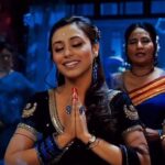 Rani Mukerji Instagram - Vc: @desymovies and all rights reserved to Sanjay Leela Bhansali Productions - - Gulabji so freaking adorable and beautiful, no one can tell me otherwise but in Saawariya Gulabji was the real sad part. Her heart got broken and she had a sad ending ❤️😭. But in this scene she looks gorgeous 😍
