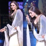 Rani Mukerji Instagram – She looks so stunning i think it’s my favorite fashion runway look on her 🤩. That adaab means so much, like thank you rani for representing your Muslim fans! She looked so gorgeous and I can’t help but spam 😍😍