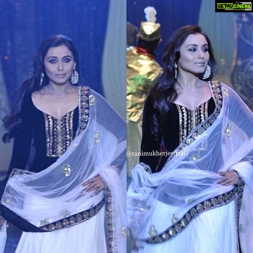 Rani Mukerji Instagram - Damn this queen knows how to SLAY my life 😍! This is one of my favorite fashion ramp looks on her. it’s so fitting on her and beautiful 🤩 Also, heard Insta been deleting some fan pages, gosh I hate when this happens, pray none of us go through that 🙏🏽. This account is my life the source of my happiness and everything, I’ve worked so hard and I can’t lose this ❤️.