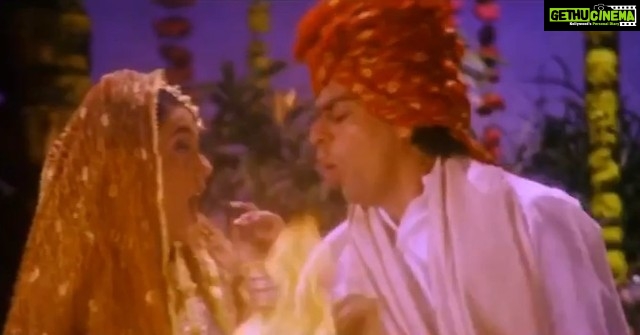 Rani Mukerji Instagram - Credits to my bestie (I miss you on here so much ❤️) the former @/bollydream :@shreyapj 😍❤️. This is probably one of the best edits of ShahRani I’ve ever seen, how do you all like it?