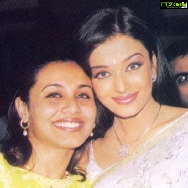 Rani Mukerji Instagram - Happy birthday Aishwarya Rai Bachachan 🔥❤️! @aishwaryaraibachchan_arb is one of my FAVORITE actresses, she’s in my top 3 :). Hope she has a great day and I’m so happy her and Rani are on good terms!
