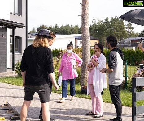 Rani Mukerji Instagram - These exclusive BTS pictures of Rani Mukerji as Mrs. Chatterjee from the sets of #MrsChatterjeeVsNorway have got us even more excited for the movie! ππ€© Getting more and more excited for the film release! Praying I can find a theatre nearby to play it! Movie releases in cinemas on 17th March 2023!