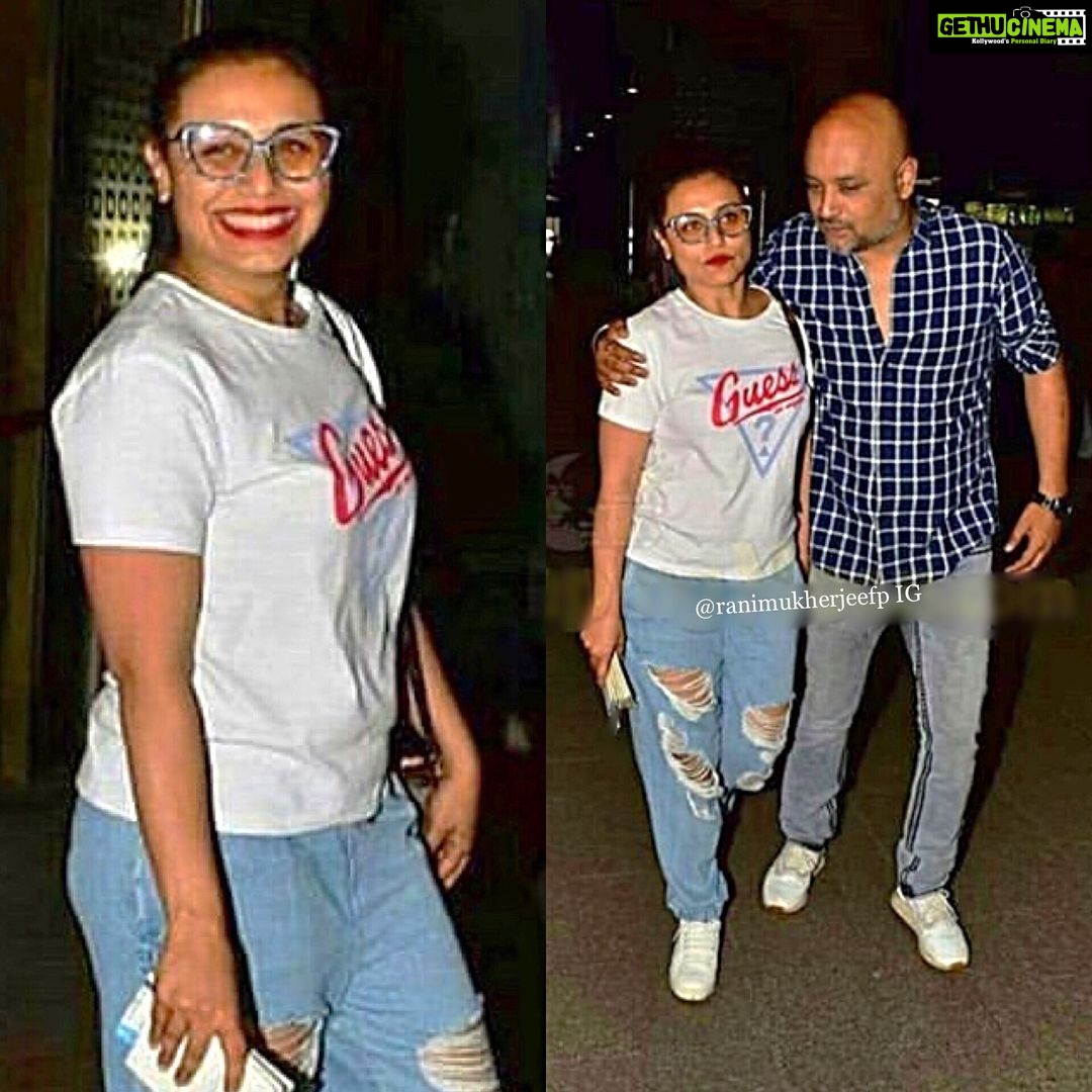 Rani Mukerji Instagram - Rani spotted at the airport with her brother π! How cute, sheβs honestly such a queen love her ππ! Her smile and pose is so cute gahhhh π₯°