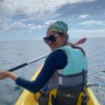 Ranjani Raghavan Instagram - ನೀಲಿಗಡಲು, ಅಟ್ಲಾಂಟಿಕ್ ಮಹಾಸಾಗರದಲ್ಲಿ Kayak ಮಾಡೋ ಮೂಲಕ ನಮ್ಮ ಪ್ರವಾಸವನ್ನ highnote ನಲ್ಲಿ ಮುಗಿಸಿದೆವು 🌊💙 Atlantic Ocean, Some Where