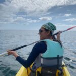 Ranjani Raghavan Instagram - ನೀಲಿಗಡಲು, ಅಟ್ಲಾಂಟಿಕ್ ಮಹಾಸಾಗರದಲ್ಲಿ Kayak ಮಾಡೋ ಮೂಲಕ ನಮ್ಮ ಪ್ರವಾಸವನ್ನ highnote ನಲ್ಲಿ ಮುಗಿಸಿದೆವು 🌊💙 Atlantic Ocean, Some Where