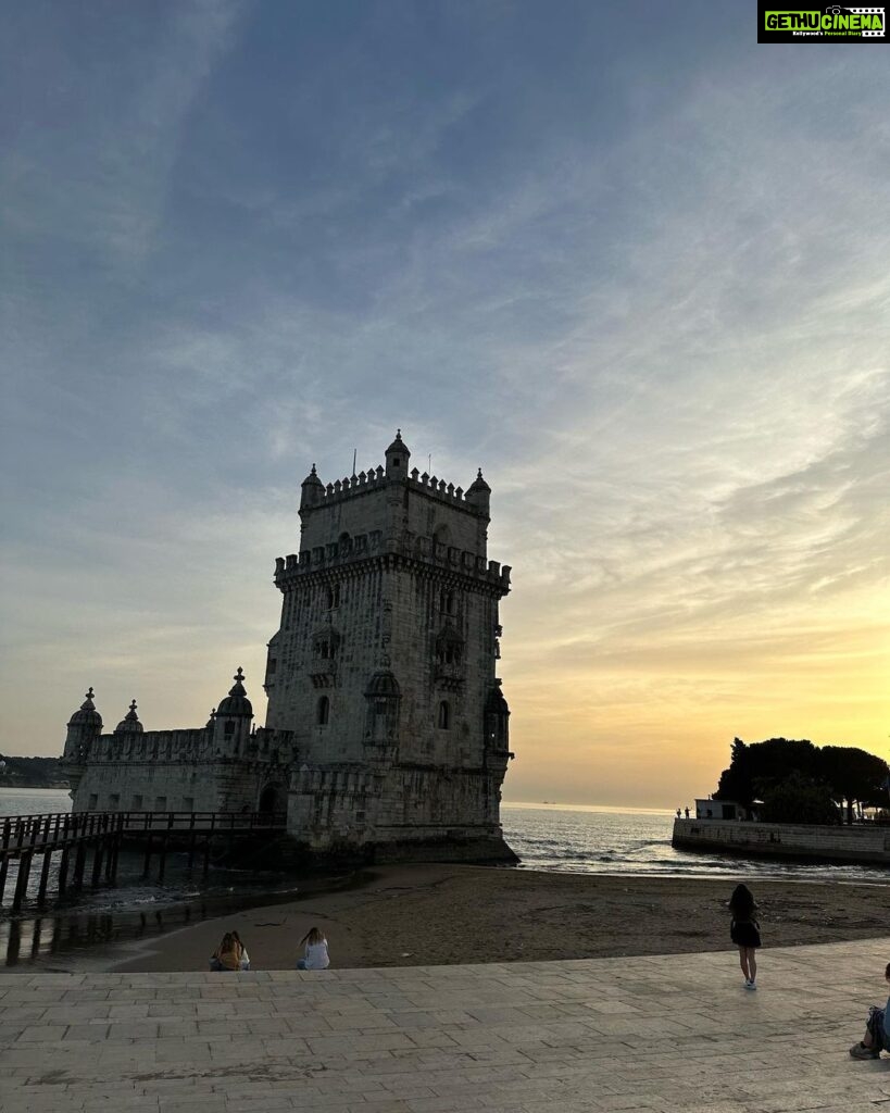 Ranjani Raghavan Instagram - Love, Laughter and Lisbon 🌼 #photodump #girlstrip #europe_vacations #portugal #birthdaytrip