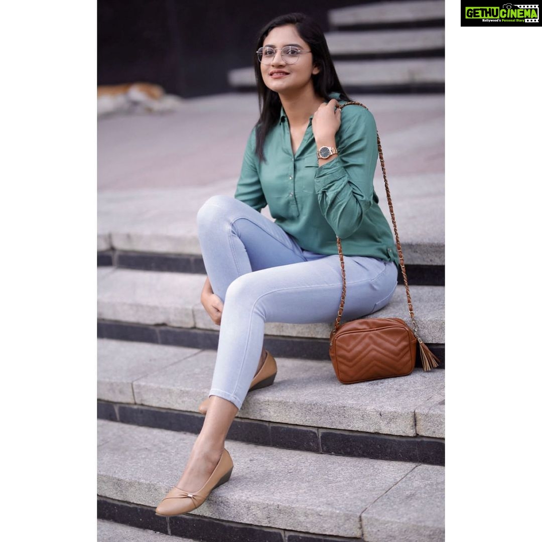 Ranjani Raghavan - 147.5K Likes - What! Just 15 more days to change the calendar!!🤔
ಈ ವರ್ಷ ಅಂದುಕೊಂಡಿದ್ದನ್ನೆಲ್ಲಾ ಮಾಡಿದ್ರಾ?
@kandys_moments