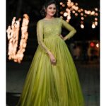 Ranjani Raghavan Instagram - The darkest nights produce the brightest stars ⭐️ ಕಗ್ಗತ್ತಲೆಯಲ್ಲಿ ನಕ್ಷತ್ರಗಳ ಹೊಳಪು ಹೆಚ್ಚು ಕಾಣುತ್ತದೆ⭐️ Btw, couple dance promo ನೋಡಿದ್ರಾ? 😍 📸 @lucky_photography143 #anubandha2022