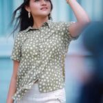 Ranjani Raghavan Instagram - ನೀರಿನಂತೆ ಎಲ್ಲಾ ಆಕಾರವನ್ನೂ ಪಡೆಯಬಲ್ಲ.. ನಾನೊಬ್ಬಳು ನೀರೆ..💙 Captured by - @niros_photography @kandys_moments Saint Philomena's Church, Mysore