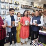 Ranjani Raghavan Instagram - ನೆನಪಲ್ಲಿ ಉಳಿಯೋ ದಿನ❤️ 21st outlet opening @sapna_book_house @ramesh.aravind.official @nomadchandru @vishweshwarbhat