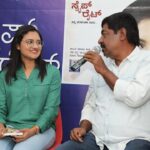 Ranjani Raghavan Instagram - Swipe Right moments 😊 ಹೀಗಿತ್ತು ನೋಡಿ ನಮ್ಮ ಪುಸ್ತಕ ಬಿಡುಗಡೆ ಕಾರ್ಯಕ್ರಮ 😍 ಕಾದಂಬರಿಯ ಬಗ್ಗೆ ಒಳ್ಳೆಯ ಪ್ರತಿಕ್ರಿಯೆ ಸಿಗುತ್ತಿರೋದಕ್ಕೆ ಡಬಲ್ ಖುಷಿ #bookrelease