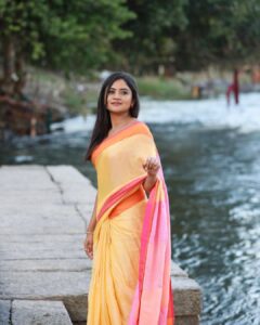 Ranjani Raghavan Instagram - ಬಂಗಾರದೊಡವೆ ಬೇಕೇ ನೀರೇ.. 🪷

Clicks @wol_fox_photography