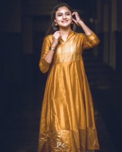 Ranjani Raghavan Instagram - ಮೆಳ್ಳಗಣ್ಣಿದ್ರೂ ತೊಂದ್ರೆ ಇಲ್ಲ, ನೋಟ ಸರಿಯಿರಲಿ
ಗೂನುಬೆನ್ನಿದ್ರೂ ಪರ್ವಾಗಿಲ್ಲ, ನಡೆ ನೆಟ್ಟಗಿರಲಿ 😇 (ಇನ್ನಷ್ಟು ಸೇರಿಸಿ comment ಮಾಡಿ😉)

#phylosophyoflife #myphylosophy 
pc @pkstudiophotography