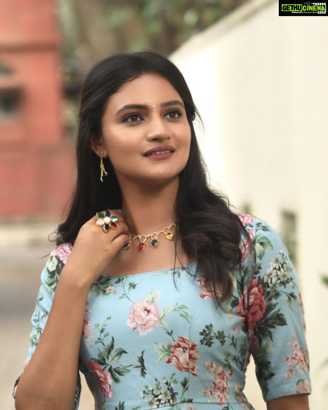 Ranjani Raghavan Instagram - #Takkarmovie releasing on may 6th PC - @prems__photography Fashions - @custom_made_fashions Jewellery - @whats_your_pick_