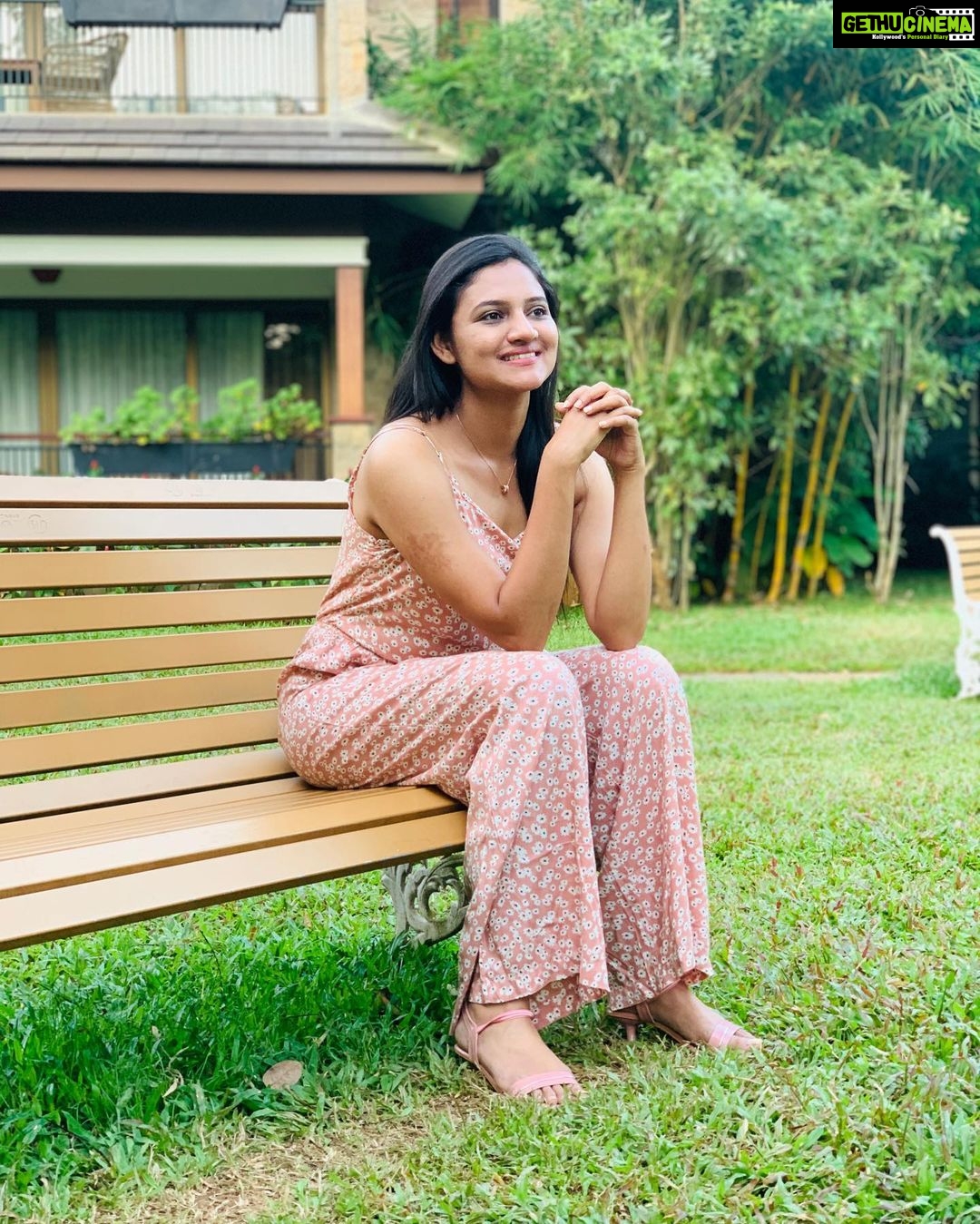 Ranjani Raghavan Instagram - 2021 ಮುಗ್ಯೋಕೆ ಇನ್ನು ಇಪ್ಪತ್ತು ದಿನ ಅಷ್ಟೇನಾ! #yearendtrip #familytime at @morickapresort Morickap Resort