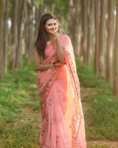 Ranjani Raghavan Instagram - ಹೆಣ್ಣಿಗೆ ಸೀರೆ ಯಾಕೆ ಅಂದ..🤔🥰 🎼🎵 Saree - @sumareddydesignhouse MUA - @bindusadashiv Photography- @suchigowdru