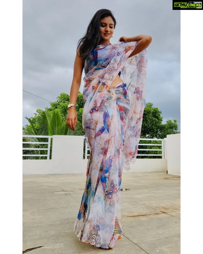 Ranjani Raghavan Instagram - 🦋🌥 Saree by - @adornelegance PC - @sowdhamini_ramya 😘
