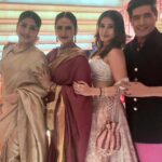 Raveena Tandon Instagram – It’s the time for the festive season to commence with the arrival of Bappa! With friends and family! Our in-house Bappa gets pampered year through, but even more these days .. ♥️🌸🕉️🌸♥️ Bandra West
