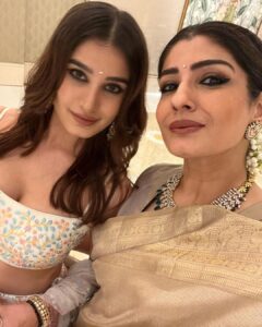 Raveena Tandon Instagram - It’s the time for the festive season to commence with the arrival of Bappa! With friends and family! Our in-house Bappa gets pampered year through, but even more these days .. ♥️🌸🕉️🌸♥️ Bandra West