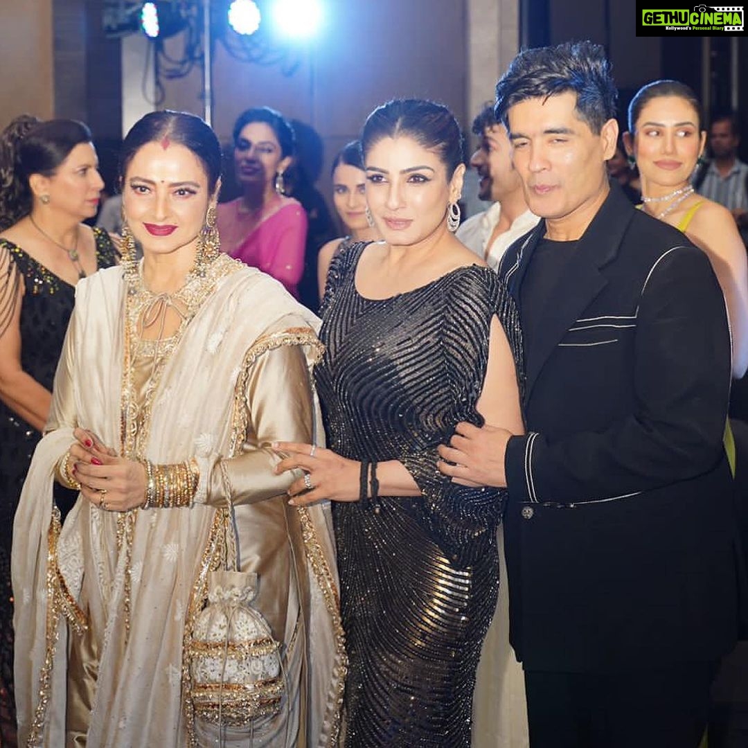 Raveena Tandon Instagram - All in a weeks work ♥️! Friends , Family, Friends like Family, Birthdays , @nawazbodyartmumbai s Book launch, #pauseandrewind . Award night with @parineetasethi #globalspaawards A fun talk with @renu_hansraj and #swarnkaur for #WePink An amazing evening at #earthcafe , thank you @motwani_jitendra for the goodies! Mumbai, Maharashtra