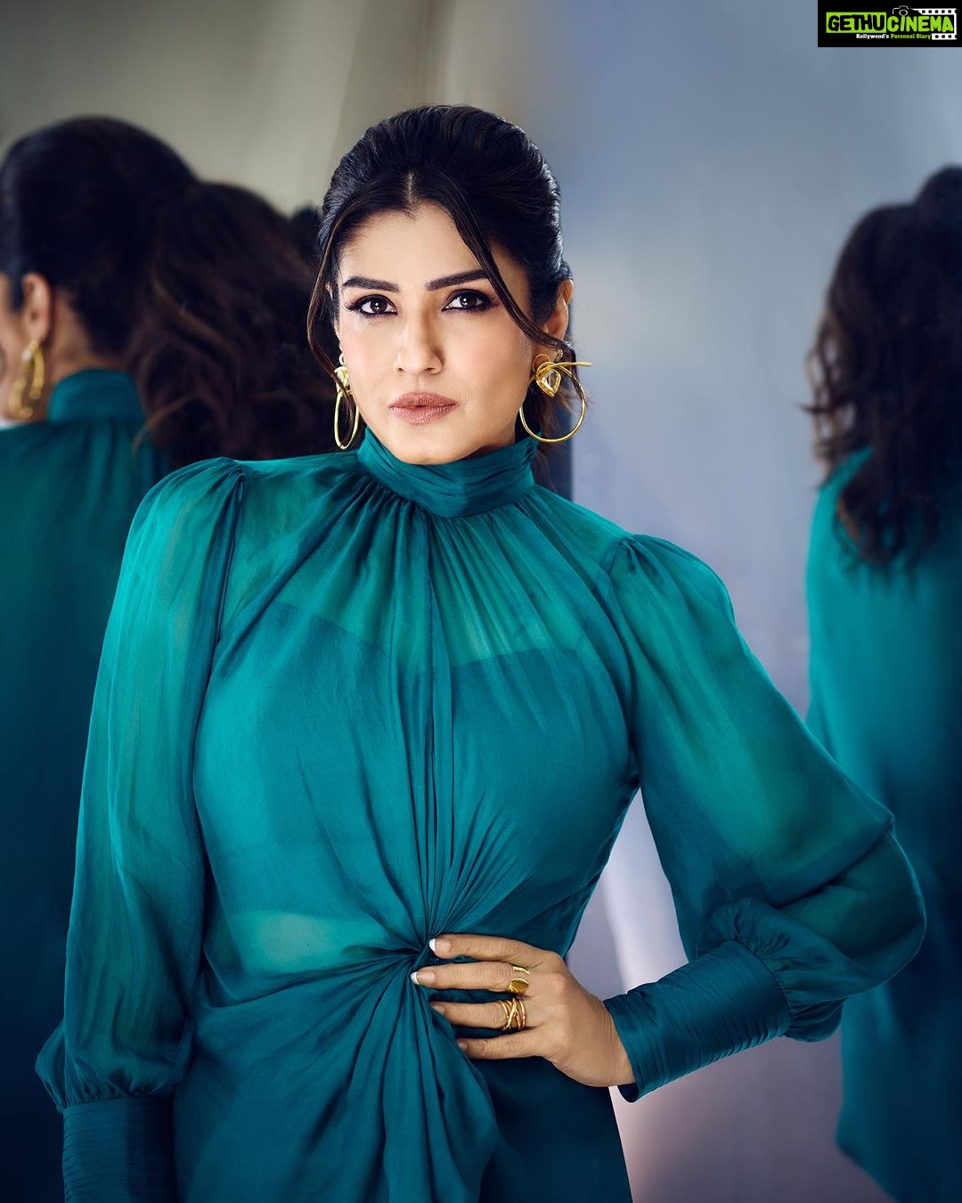 Raveena Tandon Instagram - The Devil and the Deep SeA.. #aquarules Outfit - @labelamoda.in @dewandbloom Earrings - @minerali_store Rings - @misho_designs @azgaofficial @minerali_store Footwear - @eridani.in Styled by @poojagulabani Glam by @sshurakhan Clicked by @rohnpingalay Managed by @reemapandit Mumbai, Maharashtra