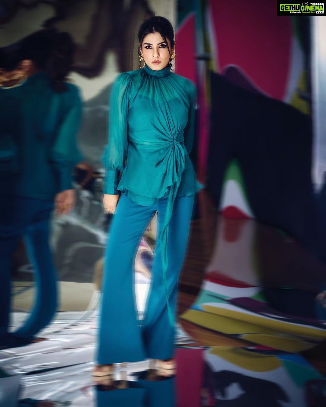 Raveena Tandon Instagram - The Devil and the Deep SeA.. #aquarules Outfit - @labelamoda.in @dewandbloom Earrings - @minerali_store Rings - @misho_designs @azgaofficial @minerali_store Footwear - @eridani.in Styled by @poojagulabani Glam by @sshurakhan Clicked by @rohnpingalay Managed by @reemapandit Mumbai, Maharashtra