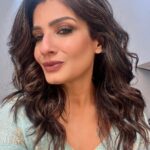 Raveena Tandon Instagram - Just moodS . Like Right now. ♥️ Mumbai, Maharashtra