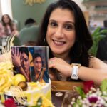Raveena Tandon Instagram - The week that went by….♥️ surprise get togethers,#taali success celebrations, @afeefanadiadwala your face was a revelation with all the surprise and shocks! 😂 you deserve all the happiness , surprises and success! Happy Birthdays , Dear @siddhid11 ♥️ wishing you all the Love and happiness Positivity and blessings! Bandra West