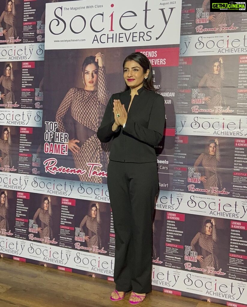 Raveena Tandon Instagram - ♥️ August 23 #SocietyAchievers #magazinecover #unveiling #covergirl #societymagazine #legendsandachievers #entertainment #films #magazine