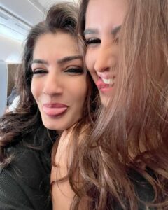 Raveena Tandon Instagram - #offagain 
another time , another adventure ! #offagain✈️ ♥️ @rashathadani