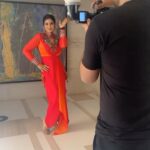 Raveena Tandon Instagram - Over enthu cutlets! 😂😜♥️ Styled by : @kmundhe4442 Outfit : @rohitkverma HMU : @shuraakhan Managed by : @reemapandit Footwear by : @londonrag_in