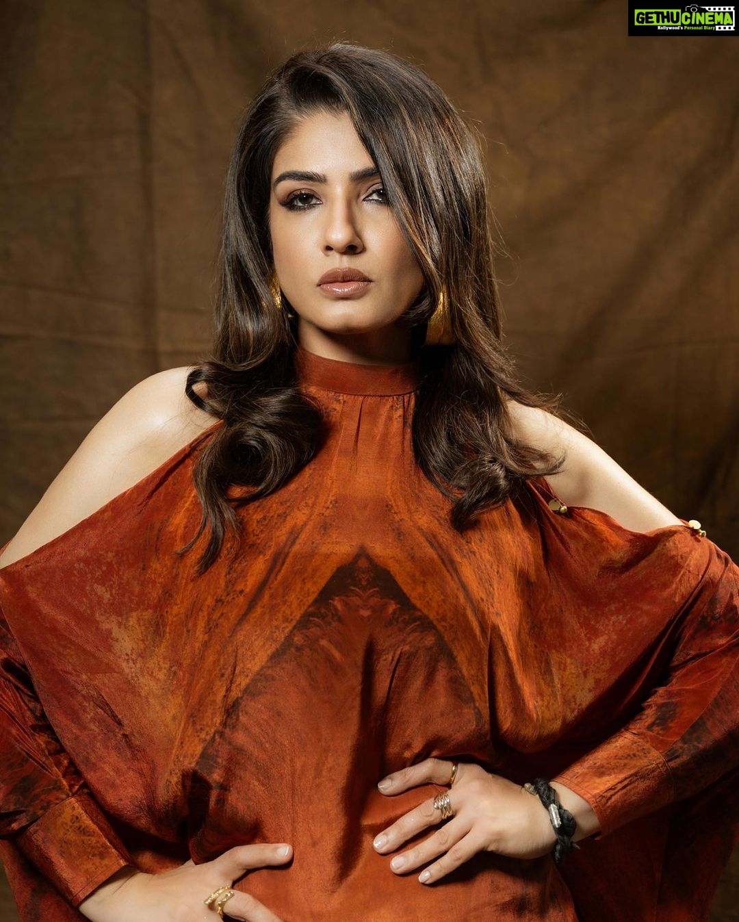 Raveena Tandon Instagram - Brown girl in the ring… 🥊🥊🤦🏽♀️ Outfit - @shristichetani.kolkata @ascend.rohank Earrings - @aquamarine_jewellery Rings - @inezeofficial @kushalsfashionjewellery @jizai.in @shopanatina @ascend.rohank Footwear - @monrowshoes @id8mediasolutions Styled by @poojagulabani Glam by @sshurakhan Clicked by @deepak_das_photography Managed by @reemapandit Mumbai, Maharashtra