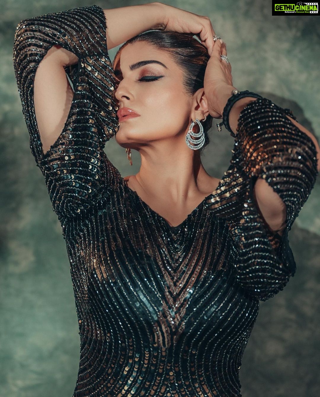 Raveena Tandon Instagram - #pantheress…..🧿🐾 Mumbai, Maharashtra