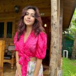 Reem Shaikh Instagram – Wearing – @theboozybutton