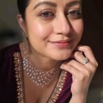 Reenu Mathews Instagram - Love the song Love the outfit Love the jewellery Love the portrait shots by your very own ME Hence this reel😉❤️🧿 . . #reelswithreenu #malabargoldanddiamonds #trendingreels #portraitphotography Dubai, UAE