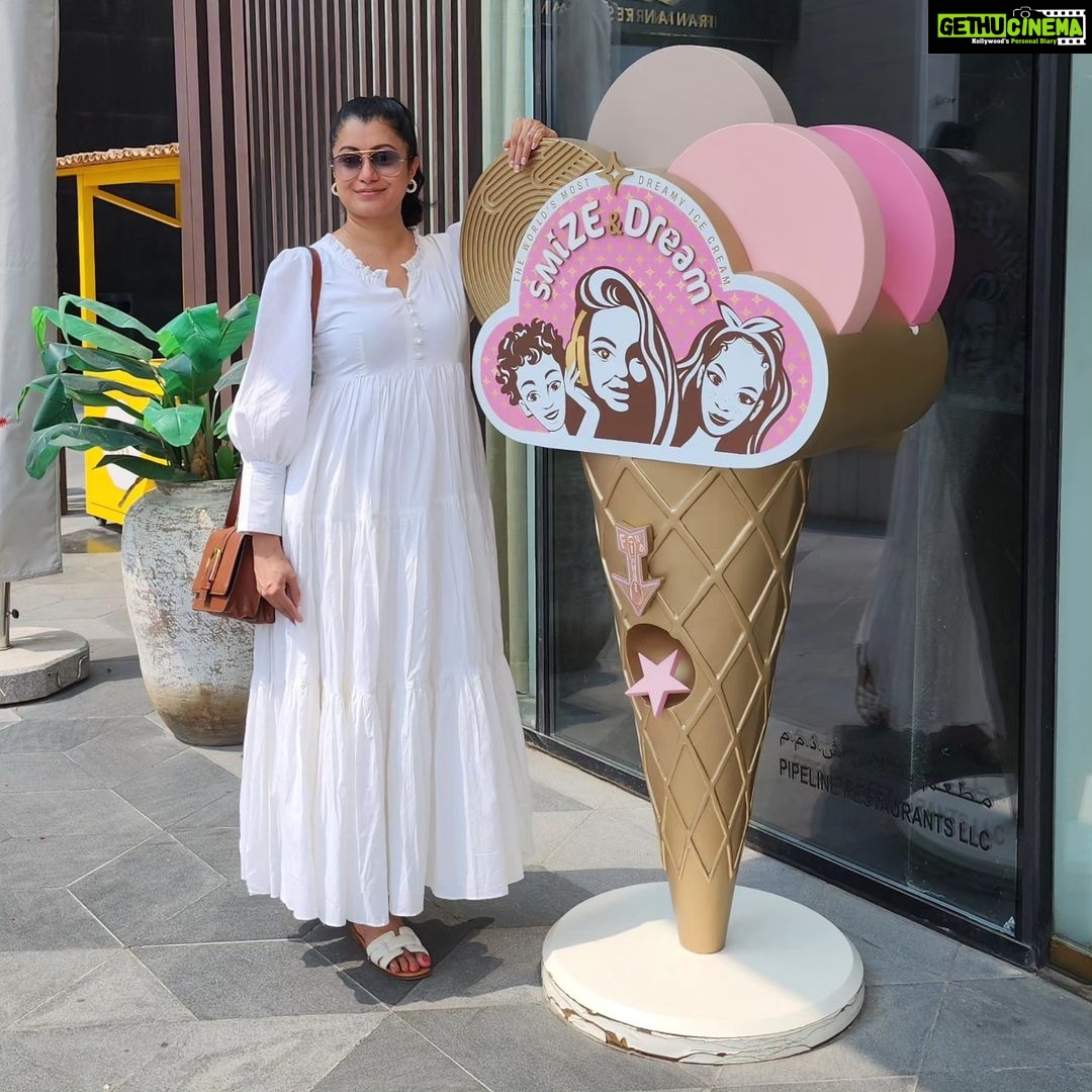 Reenu Mathews Instagram - Life isn't Perfect, but your Outfit can be 😉 What say Fam? Here at one of my fav cafe @brunchandcake 💕 . . #brunchandcakedubai #lifestyleblogdubai #lifeindubai #reenumathews Brunch & Cake UAE