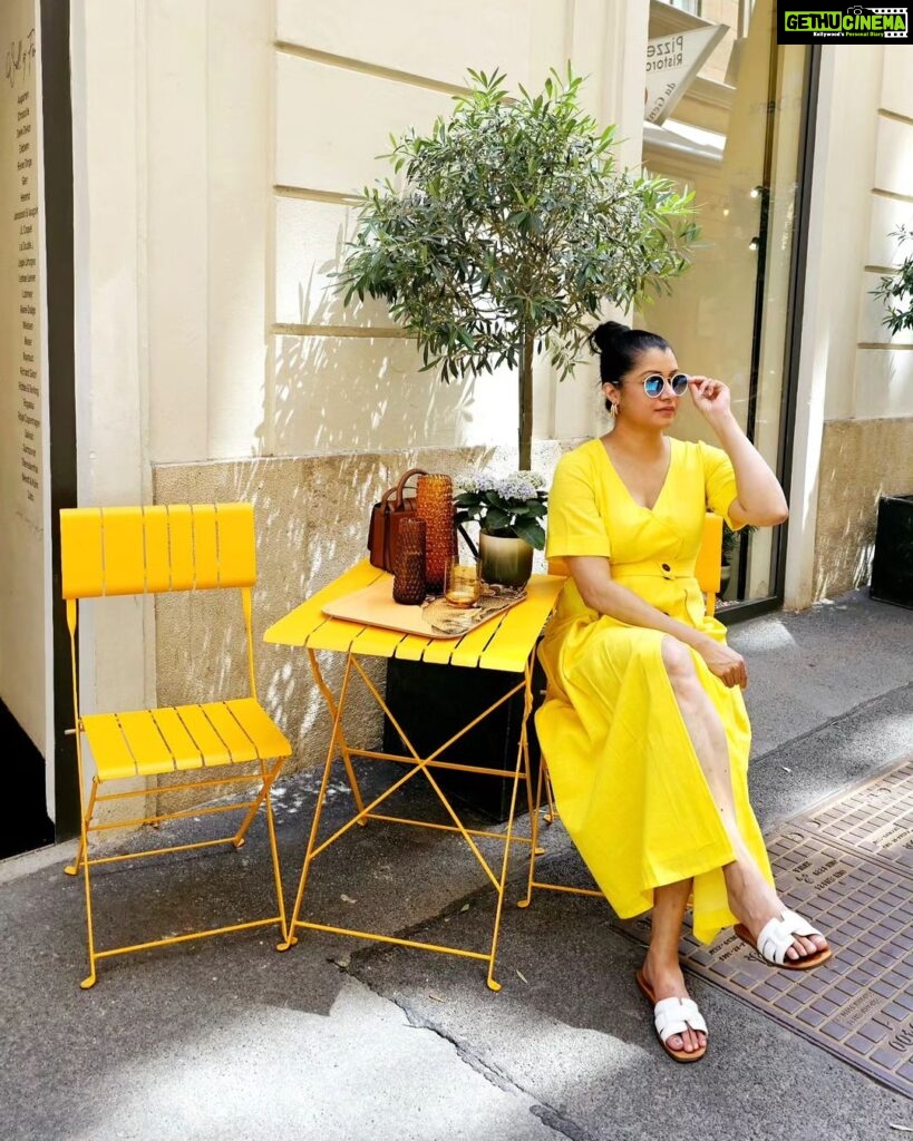 Reenu Mathews Instagram - Spreading sunshine in Vienna on a hot summer day , wearing this beautiful yellow linen dress by @resha_by_rehana_shana 💛 . . #summervibes #summercolors #stephansplatzwien #yellowlove #reenumathews Stephanzplatz, Vienna