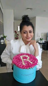 Reenu Mathews Instagram - Loved the movie RDX
Loved the song
Hence a simple reel after a while🩷
.
.
#reelswithreenu 
#trendingreels 
#flowerstalking