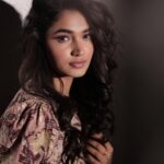 Reeshma Nanaiah Instagram - 🍂 Wearing : @whysobluelove Mua : @artistryby_priyankaharish Accessories: @dhwanibansalofficial Styling : @stilerush_by_varshinijanakiram Assisted by : @charny_mashi Shot by : @vasukikarkone