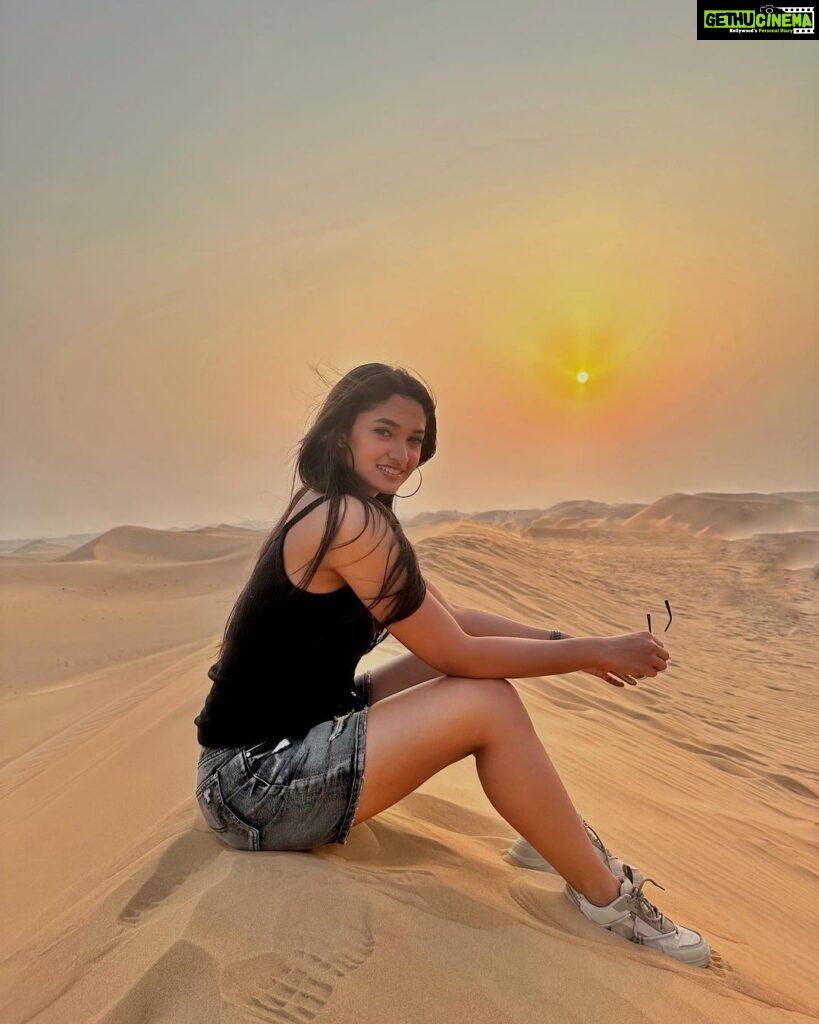 Reeshma Nanaiah Instagram - Dunes, dust, and desert dreams 🏜 @visitabudhabi . . . . . #InAbuDhabi #desertsafari #desertlife #ad Abu Dhabi, United Arab Emirates