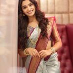 Reeshma Nanaiah Instagram - ನಾಡಿನ ಸಮಸ್ತ ಜನರಿಗೆ ದಸರಾ ಹಬ್ಬದ ಹಾದಿ೯ಕ ಶುಭಾಶಯಗಳು. 🙏🏼✨❤️ @nivas_narayan @arulaa_by_rashmianooprao