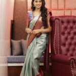 Reeshma Nanaiah Instagram - ನಾಡಿನ ಸಮಸ್ತ ಜನರಿಗೆ ದಸರಾ ಹಬ್ಬದ ಹಾದಿ೯ಕ ಶುಭಾಶಯಗಳು. 🙏🏼✨❤️ @nivas_narayan @arulaa_by_rashmianooprao