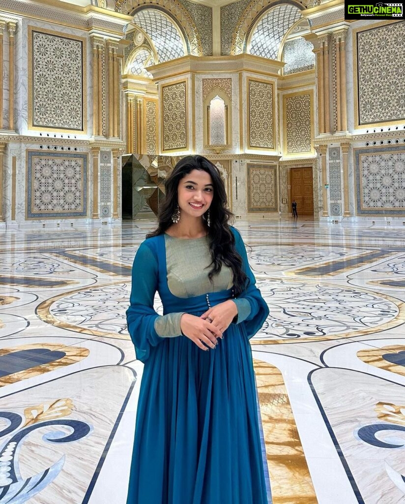 Reeshma Nanaiah Instagram - Lost in the beauty of this gem✨ @qasralwatantour 🤍 #inabudhabi #qsaralwatan #ad #visitabudhabi #abudhabi