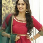 Reeshma Nanaiah Instagram - ನಾಡಿನ ಸಮಸ್ತ ಜನತೆಗೆ ವರಮಹಾಲಕ್ಷ್ಮಿ ಹಬ್ಬದ ಶುಭಾಶಯಗಳು❤️ A very Happy Varamahalakshmi to all ❤️