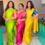 Rekha Krishnappa Instagram - Casually clicked @reenierahul @roopabhattacharjee @vasantha_kumarv qe Bangalore, India